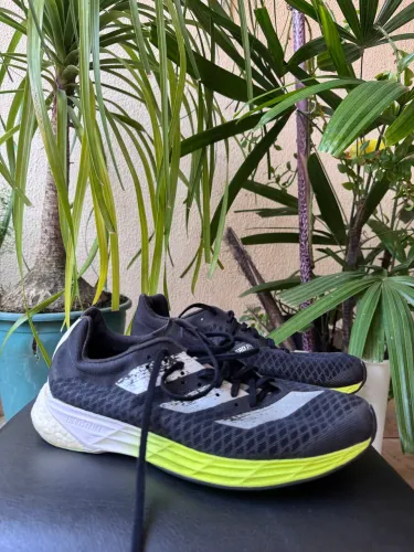 Tênis Adidas Adizero Pro Light Strike Corrida Esportes Fitness