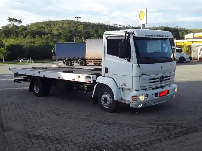 Caminhão 712c reboque plataforma 