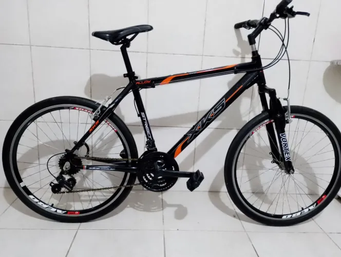 Bicicleta XKS Aro 26 Alumínio SHIMANO 