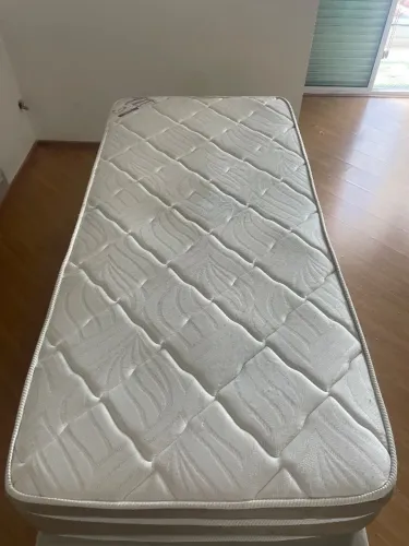 Cama de solteiro com vibro massagem