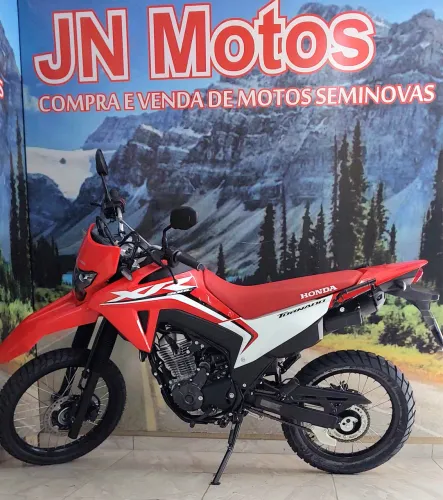TORNADO 300F ABS 2025 3 MIL KM APENAS