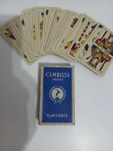 Baralho antigo Cambisa completo com 40 cartas