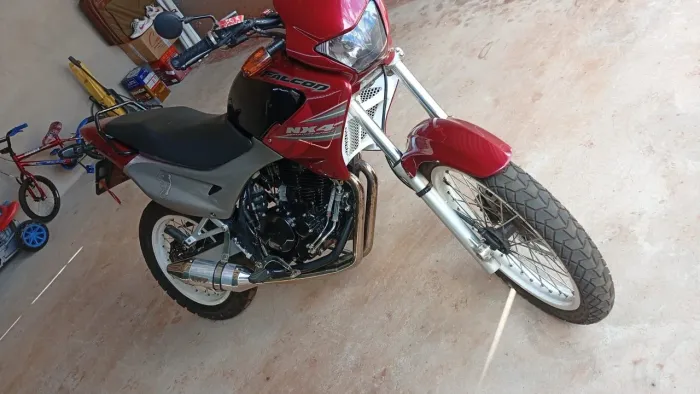 Vendo falcon nx 400 impecável para pessoas exigentes