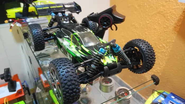 Automodelo Buggy himoto elétrico brushless 
