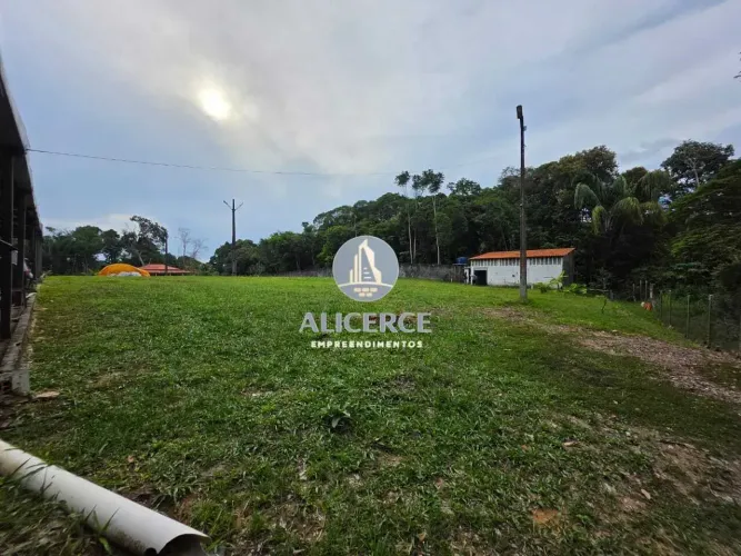 VENDO TERRENO DE 6 MIL M2 COM GALPÃO E CASA NO TARUMA