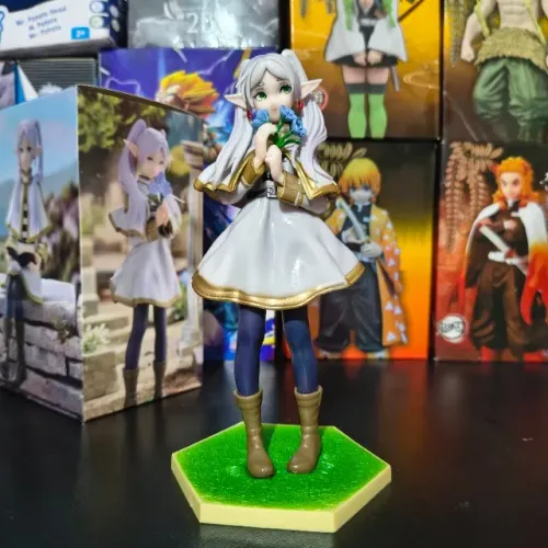 Action Figure Frieren (Frieren e a Jornada para o Além)® 19 cm | Estátua Colecionável