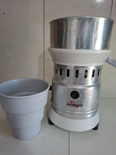 Espremedor de Laranja Skymsen EXB