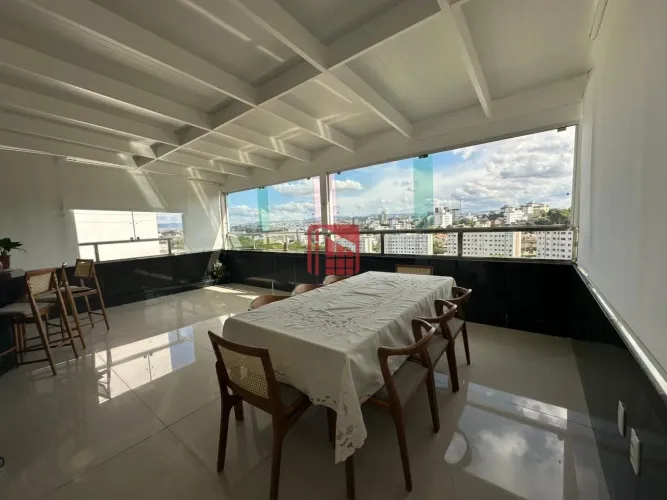 Cobertura à venda na Ilha do Cabral | 4 Dormitórios | 2 Suítes | 4 Vagas | 173 m²