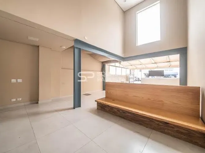Comercial com 220 m², à venda no bairro Vila Nova Conceição.