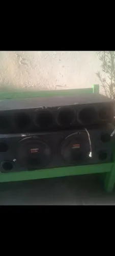 Vendo som de carro