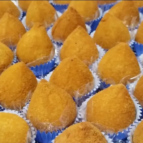 Encomendas de doces, bolos e salgados