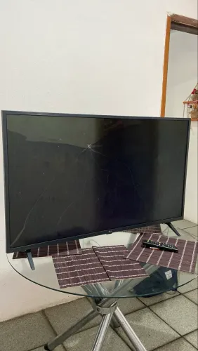 TV SMART LG - para consertar ou retirada de peças