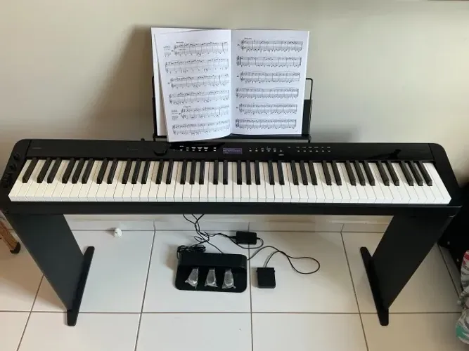 Piano Digital Profissional Casio Privia PX-S3100 + Estante + Pedal + Banco Baú