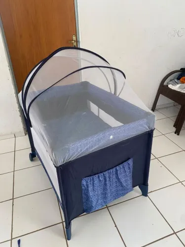 Berço Portátil Cosco Nanny com Mosquiteiro e Bolsa - Como Novo