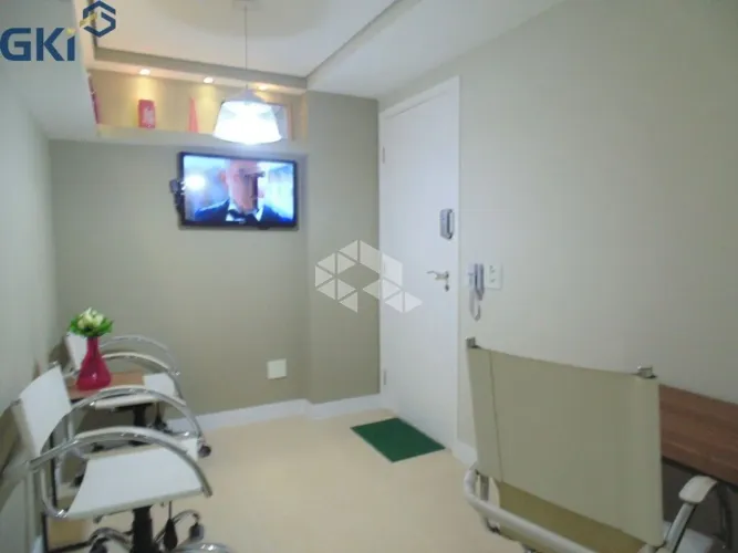 Sala Comercial à venda no Jabaquara com 2 Salas, 1 Vaga de Garagem e 36m2