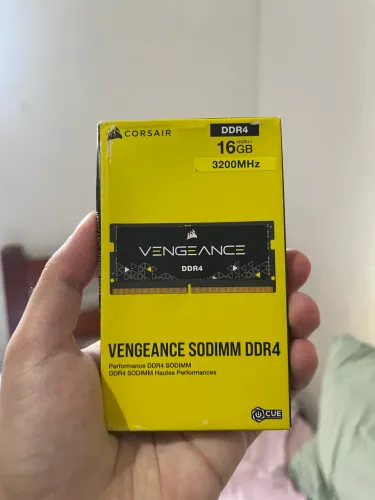 Memória DDR4 16GB 3200MHz - Corsair