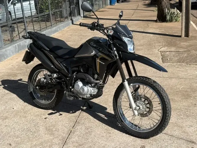 Bros Esdd 2023 com apenas 5 mil km 