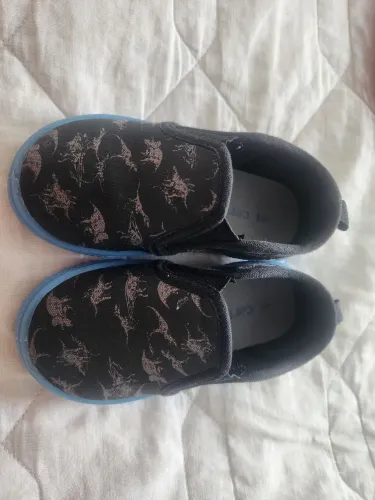 Tenis Carters tamanho 6US