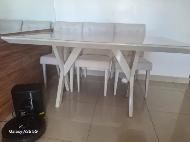 Mesa de jantar retangular
