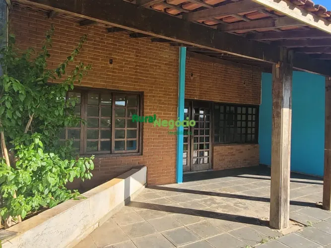 FAZENDA PRÓXIMO AO ASFALTO EM CACHOEIRA PAULISTA-SP