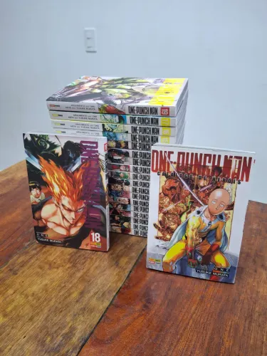 Colecao mangá Onepunch Man 1 ao 19 + manual do herói (usado)