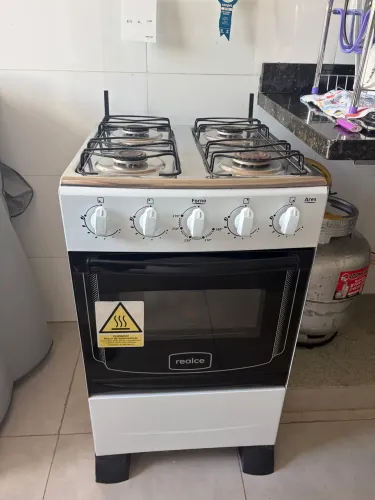 Fogão 4 bocas com forno