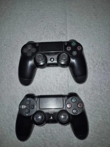 2 controles de PS4
