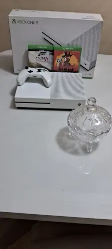 Xbox One S - 1TB