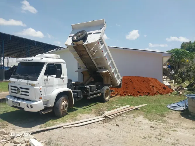 Depósito areia Barro