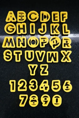 Kit cortadores de letras e números + Brinde