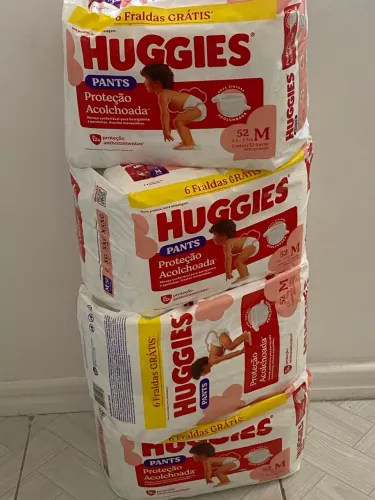 Vendo fralda tamanho m huggies