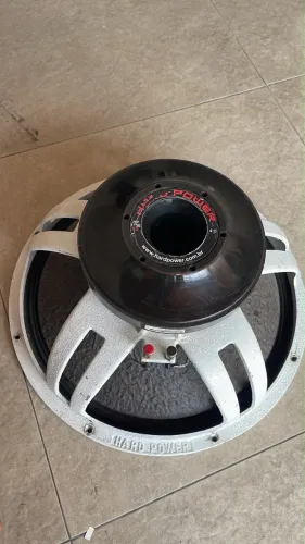 Vendo grave HP de 18 hard power tocando $650