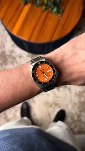 SEIKO 5 SPORTS 