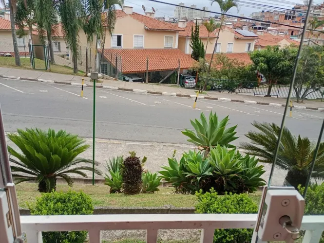 Apartamento á venda com 2 Dormitórios, 1 Vaga e com 48M² em Jardim São Miguel por R$ 260.0