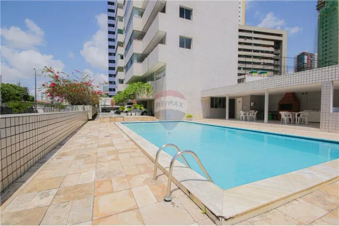 Apartamento Mobilado com 3 suítes +DCE e 2 vagas de garagem