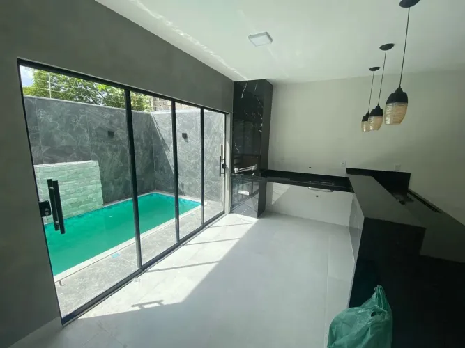 Casa à Venda com 116m² e 3 Quartos  Oportunidade Imperdível