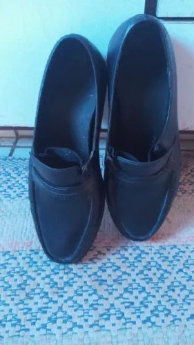 Sapato social masculino preto número 40.