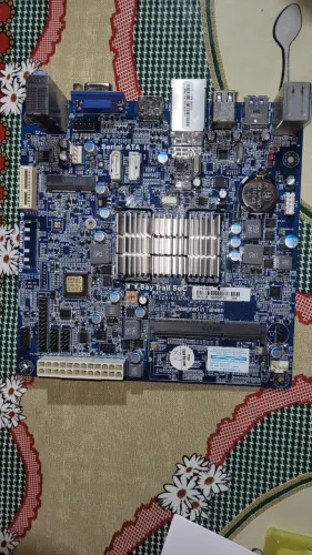 Placa-mãe Intel Bay Trail BAT-I V1.2 para Retirada de Peças (No Estado)