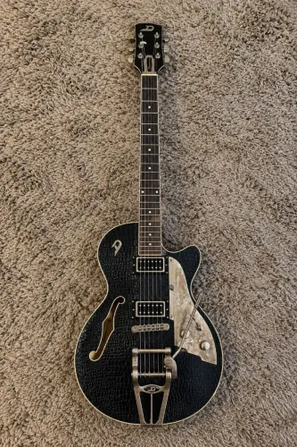  GUITARRA DUESENBERG STARPLAYER TV OUTLAW