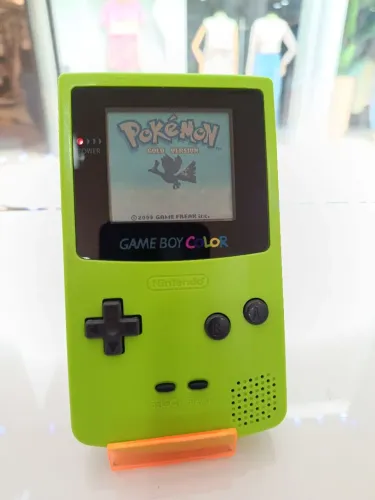 Game boy color kiwi 