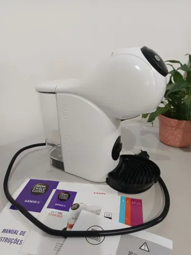Cafeteira Nescafé Dolce Gusto Genio S Basic