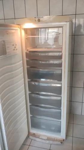 Vende-se freezer usado
