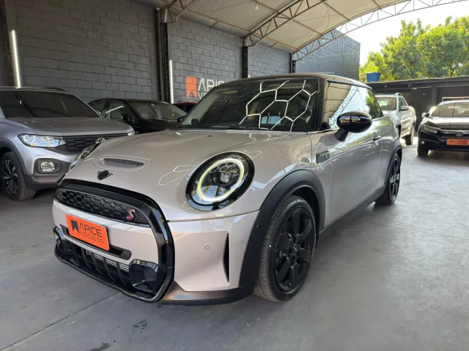 Mini Cooper 2.0 16V Twinpower Gasolina S 2P Steptronic 2023