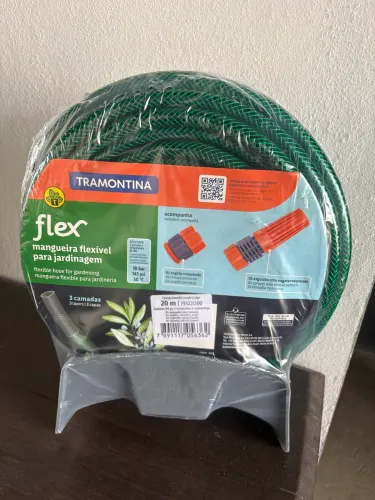 Mangueira para Jardim TRAMONTINA, 20 Metros | com Esguicho e Suporte