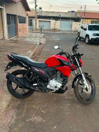 Yamaha Factor 150 CC 2025/2026 - Apenas 5.260 km