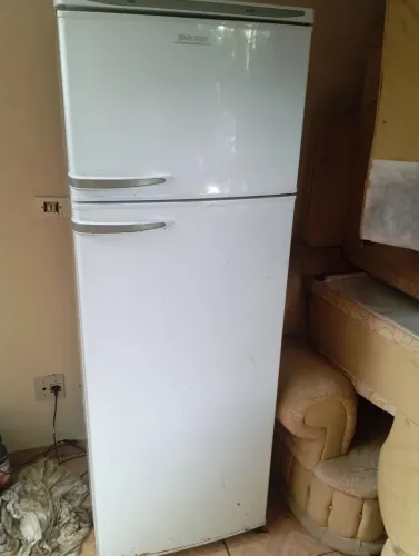 Vendo geladeira funcionando perfeitamente