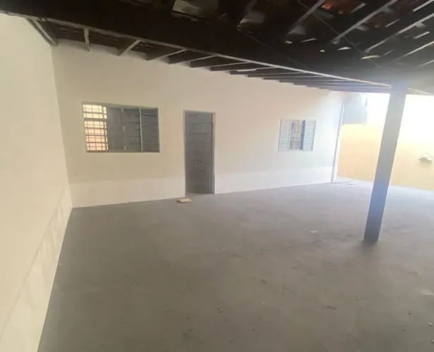 Casa à venda no bairro Jardim Patrícia em Uberlândia