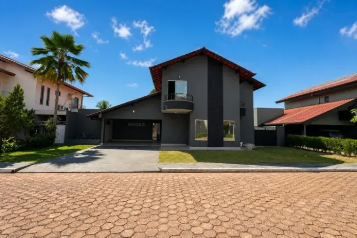 Casa de condomínio para locação | 4 quartos (3 suítes), 245 m², 6 vagas | Forte Príncipe,