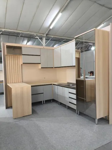 Cozinha de canto modulado