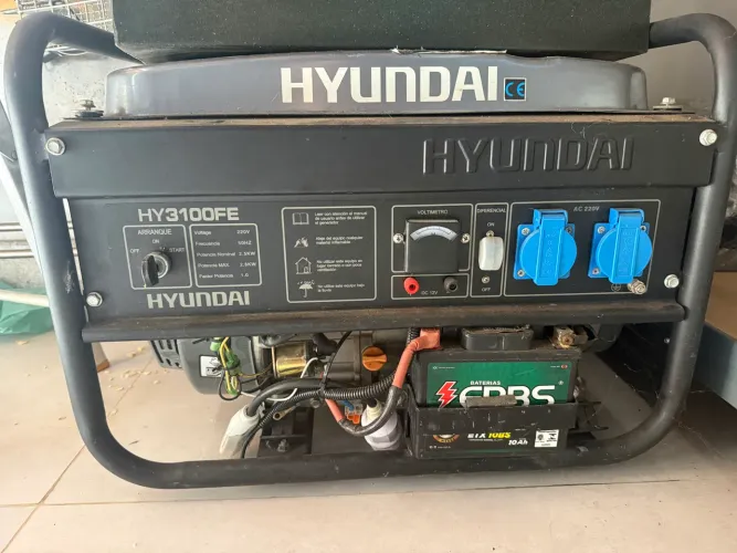 Moto gerador 3 KVA Hyundai HY3100FE